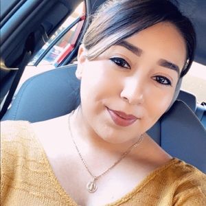 Meet your Posher, Jasmine